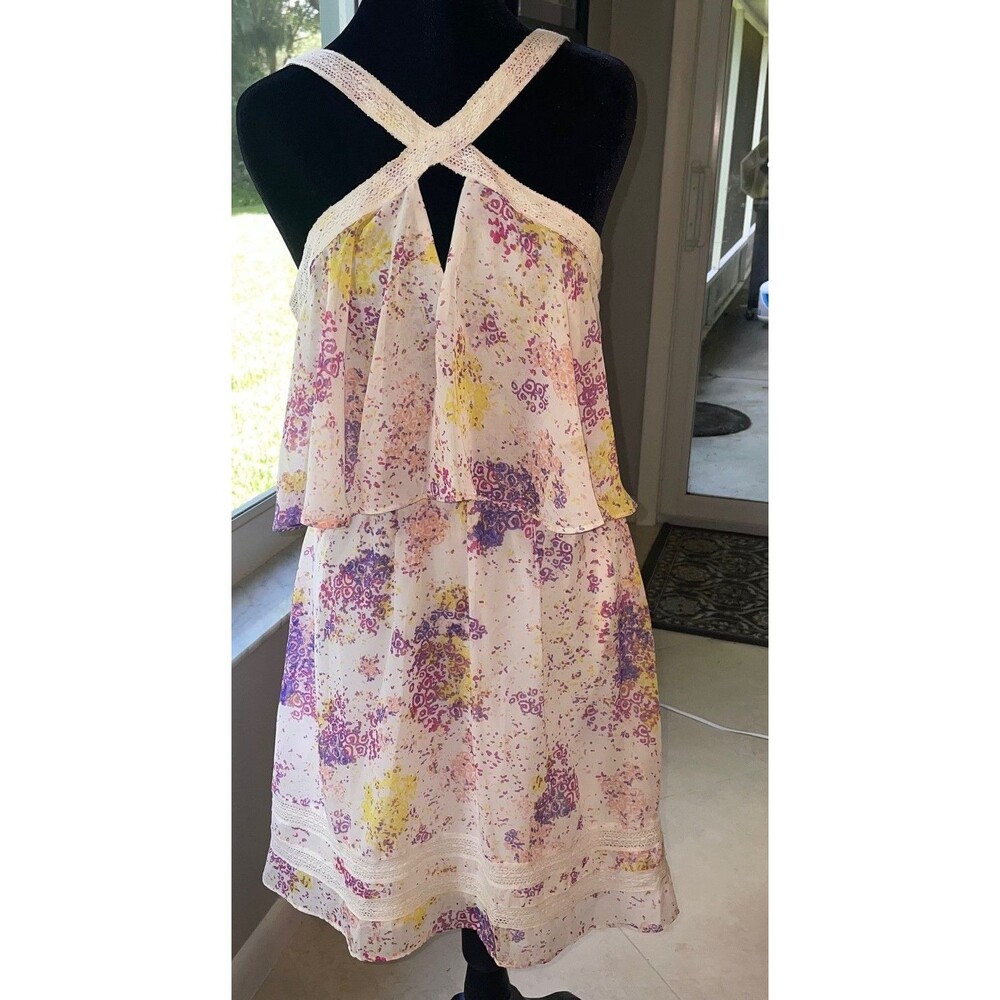 GUESS Sz 8 Crisscross Halter KeyHole Crochet Lace Flirty Party Beachy Boho Vacay